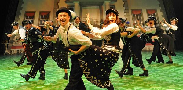 Me and My Girl set for 2014 West End revival