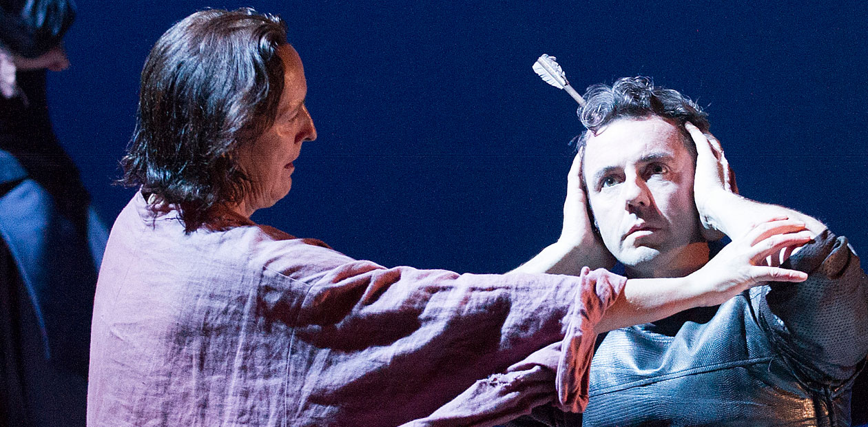 Fiona Shaw (Galactia) and Jay Simpson in Scenes From An Execution. Photo: Tristram Kenton