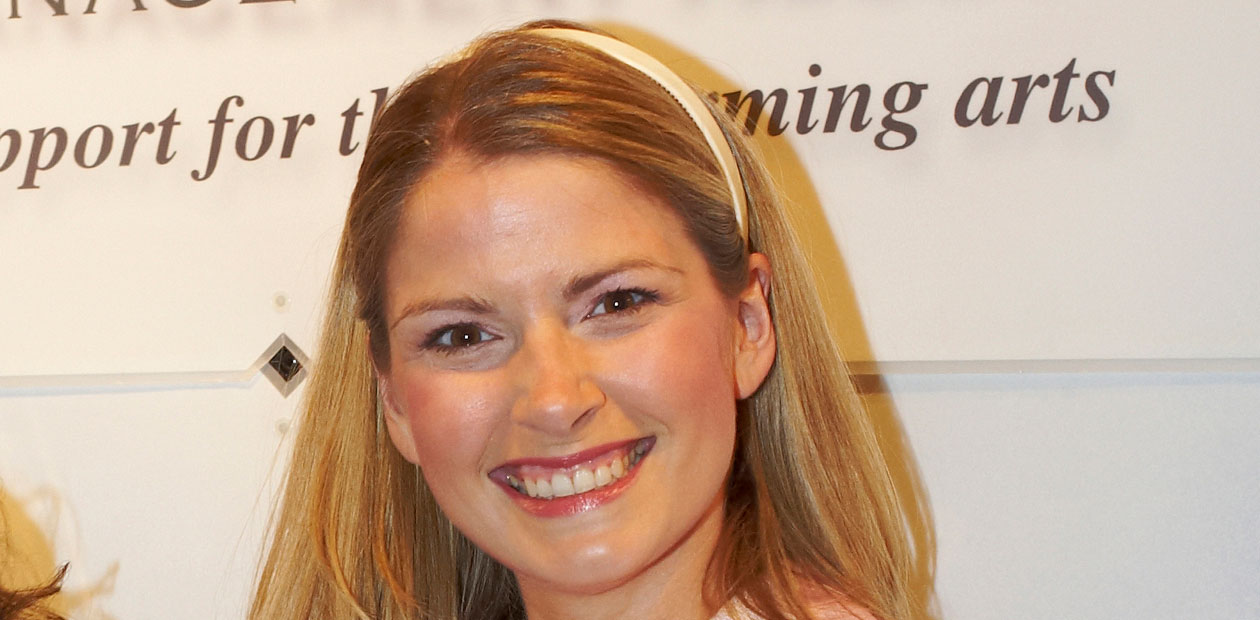Caroline Sheen, who prefers to be called an 'actress'. Caroline Sheen, who prefers to be called an 'actress'.