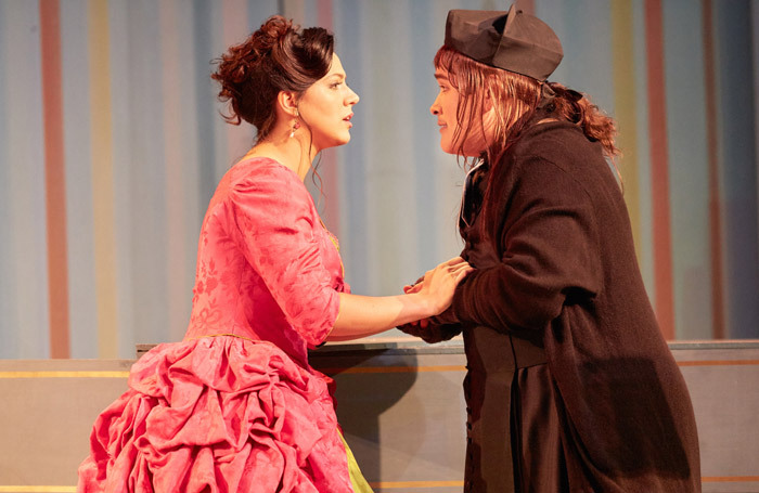 Daniela Mack and Javier Camarena in Il Barbiere di Siviglia at the Royal Opera House, London