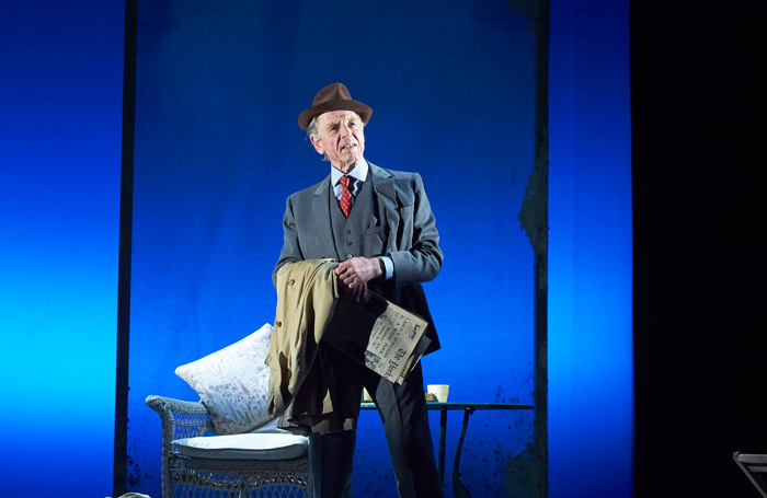 Edward Fox in Sand in the Sandwiches at Minerva Theatre, Chichester. Photo: Gearing Lewis