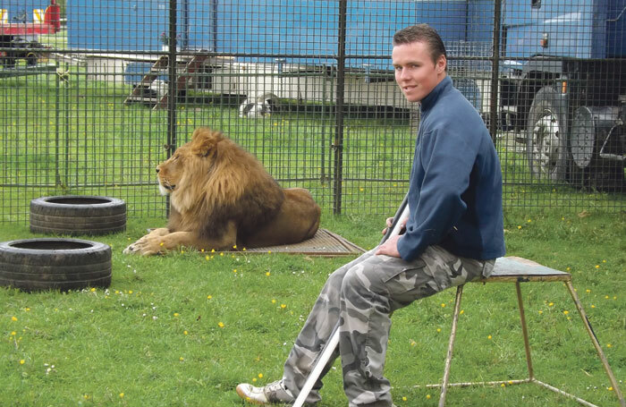Wild animals to be banned from England's circuses by 2020