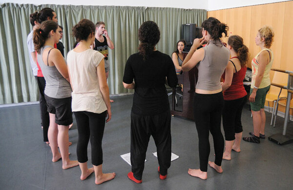 1537Genericdramatrainingacting