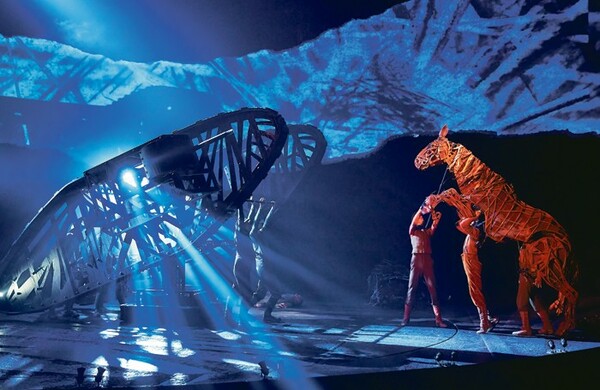 EU lighting rule 'will cost UK theatres &pound;1bn'