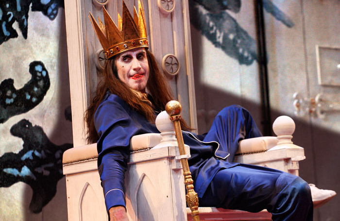 Rhys Ifans in Exit the King at National Theatre, London. Photo: Simon Annand