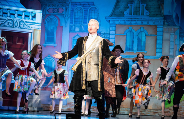 PHACinderellaChesterfield2018j