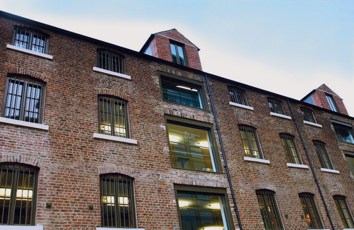 liveTheatrefrontNewcastlesentb