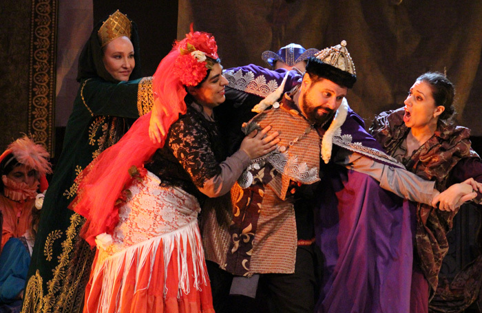 The cast of Kaj Nazar at Bishop Centre, London. Photo: Zorik Gasparian The cast of Kaj Nazar at Bishop Centre, London. Photo: Zorik Gasparian