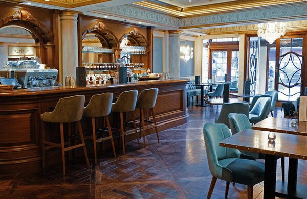Cameron Mackintosh partners with chef Jason Atherton to launch all-day bar at Victoria Palace
