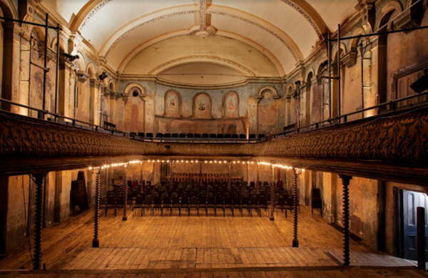 Simon Callow-penned photography book to offer insight into London Theatres