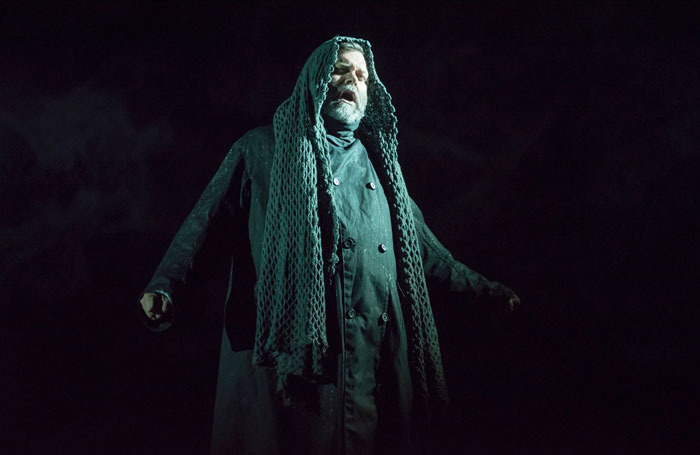 SimonThorpeLFODerfliegendeHoll