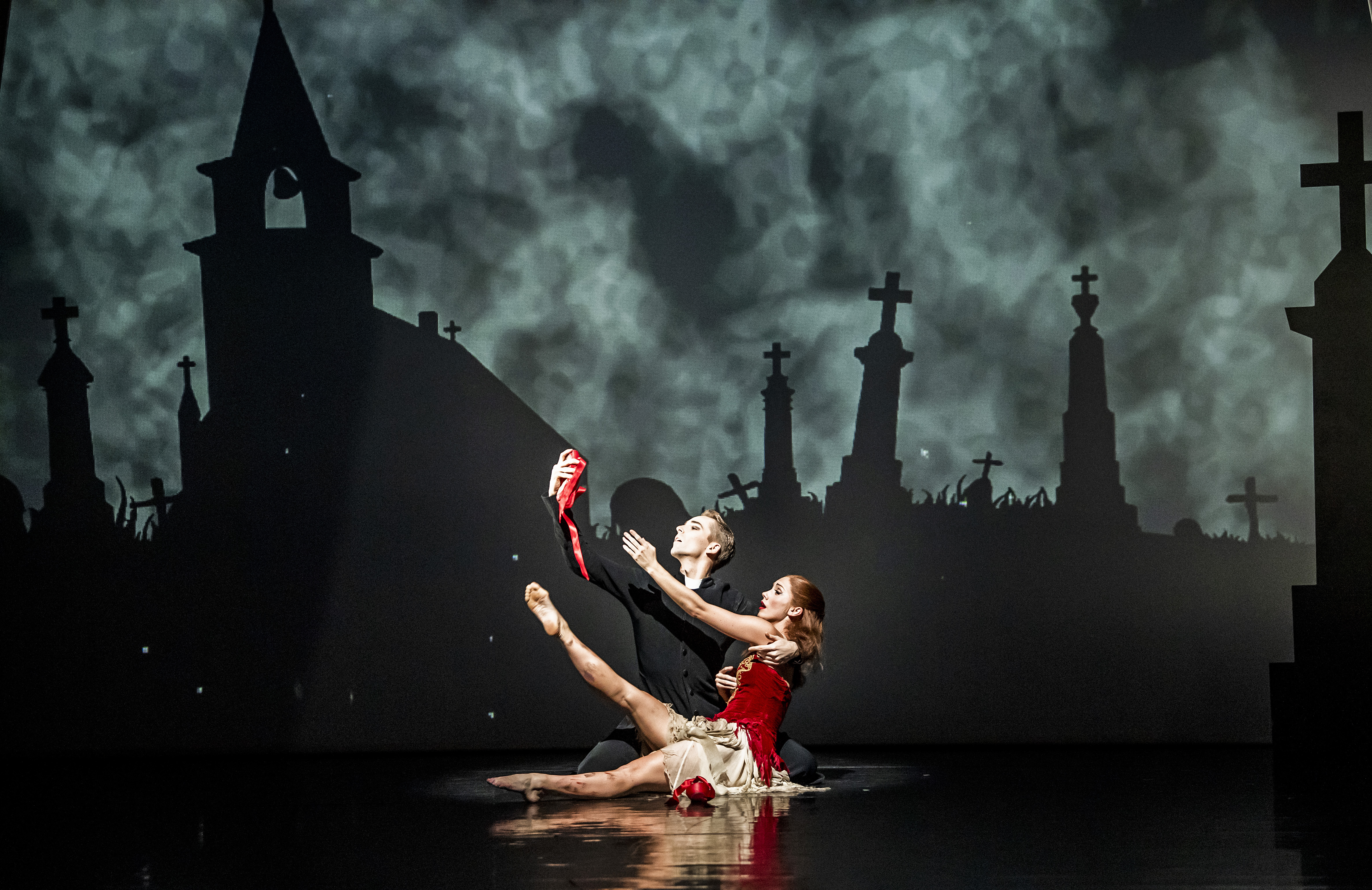 RedShoes111219SadlersWells548j