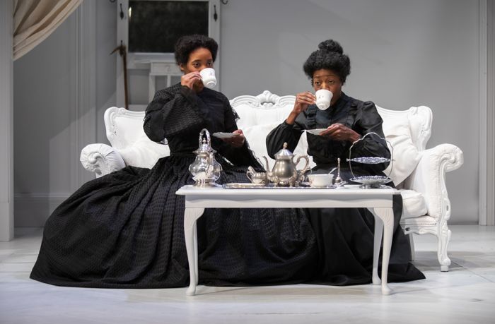 ShannonHayesDonnaBerlin2TheGif