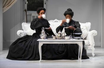 ShannonHayesDonnaBerlin2TheGif