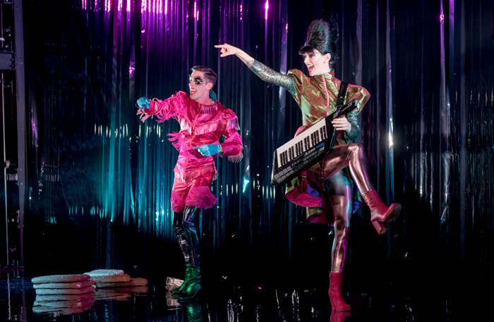 InsaneAnimalspresspic42026Phot