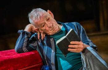 Hamlet starring Ian McKellen &ndash; review round-up