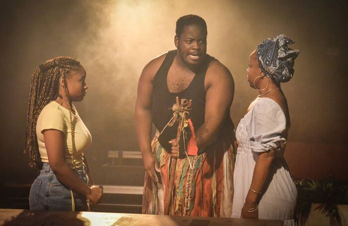 Kudzai Mangombe, Tendai Humphrey Sitima and Shyko Amos in Malindadzimu at Hampstead Downstairs, London. Photo: Robert Day