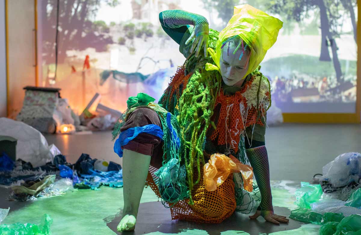 Red at the Polka Theatre. Photo: Ali Wright Red at the Polka Theatre. Photo: Ali Wright