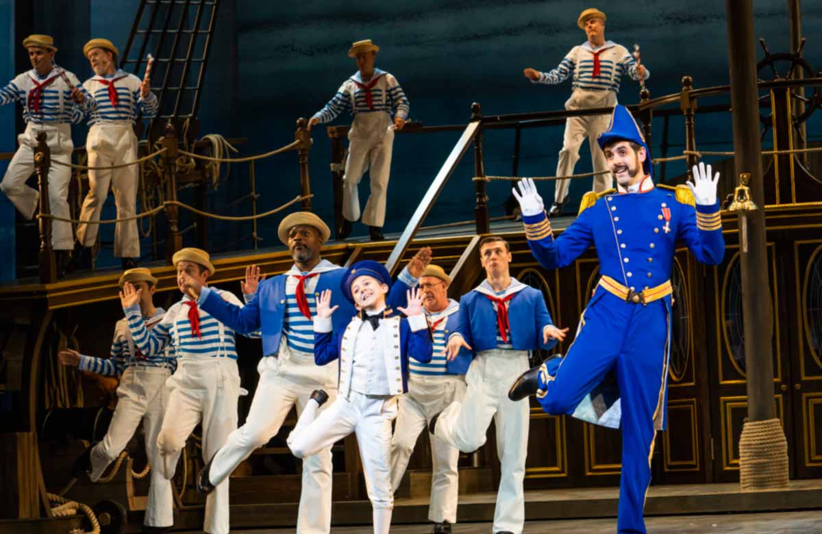 Review: HMS Pinafore, ENO, London Coliseum – ‘Les Dennis gives good value’