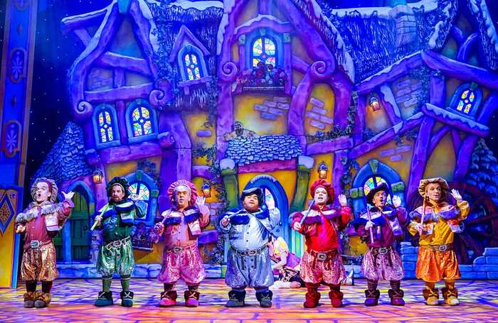 Review: Snow White and the Seven Dwarfs at Newcastle Theatre Royal ...