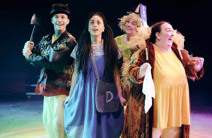 Theater Review: 'The Wizard of Oz' is a wondrous affair at Theatre