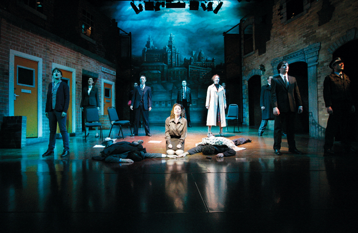 Niki Evans in a previous UK tour of Blood Brothers