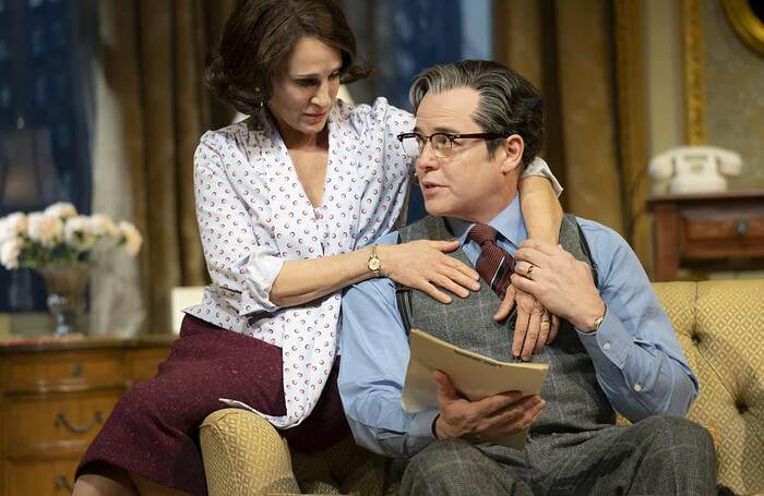 Sarah Jessica Parker and Matthew Broderick in Plaza Suite at the Hudson Theatre. Photo: Joan Marcus Sarah Jessica Parker and Matthew Broderick in Plaza Suite at the Hudson Theatre. Photo: Joan Marcus