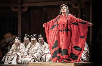 Turandot review