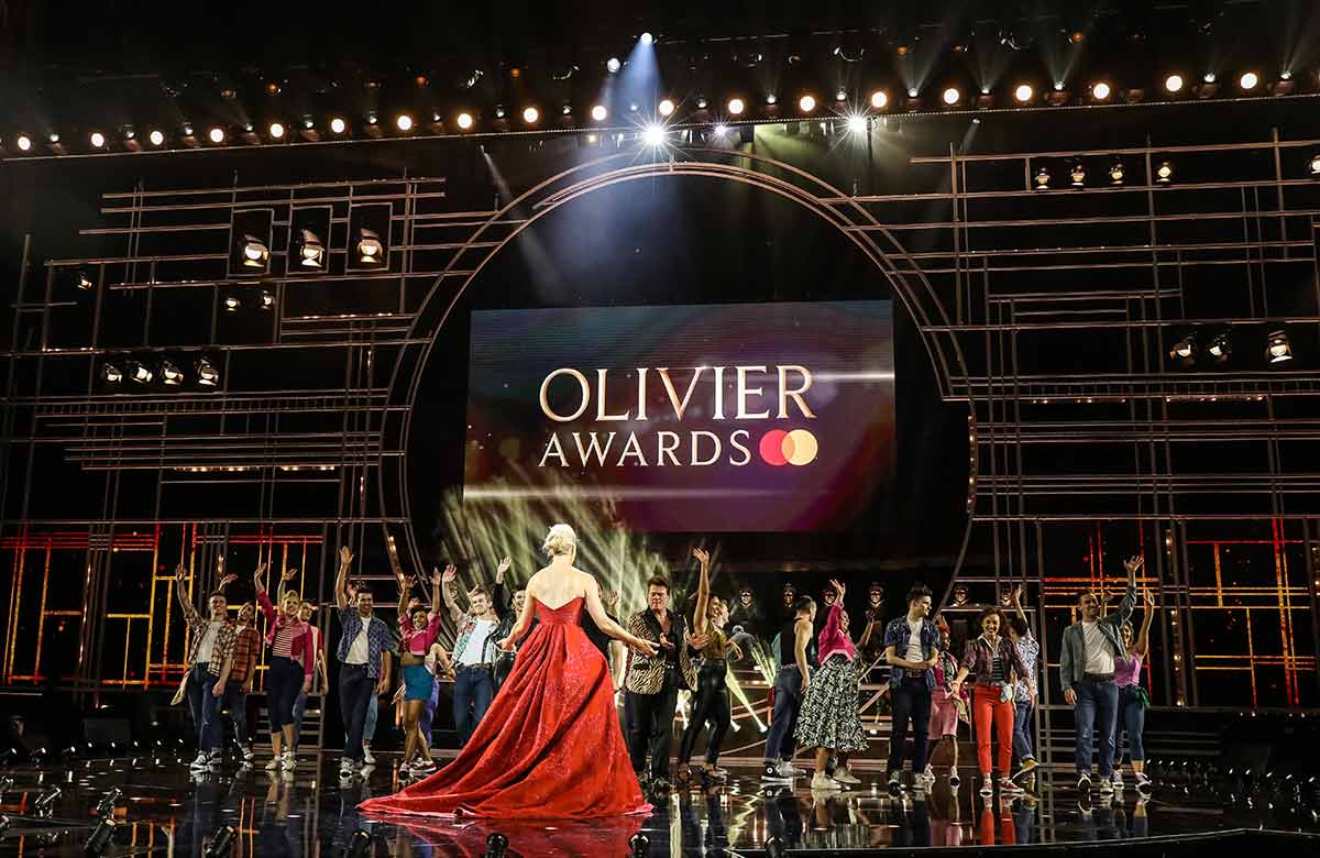 Bernadette Peters to perform at the Olivier Awards