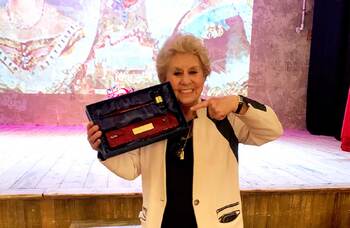 Jan Hunt wins award for lifetime achievement in music hall