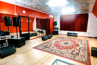 Studio 4
