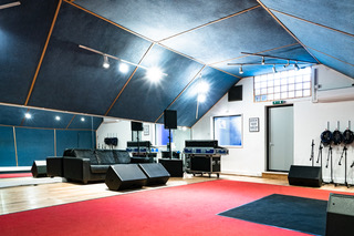 Studio 6