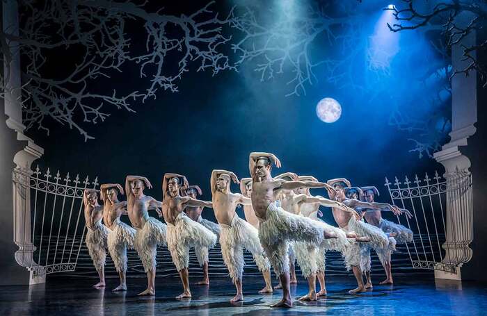 Matthew Bourne's Swan Lake. Photo by Johan Persson