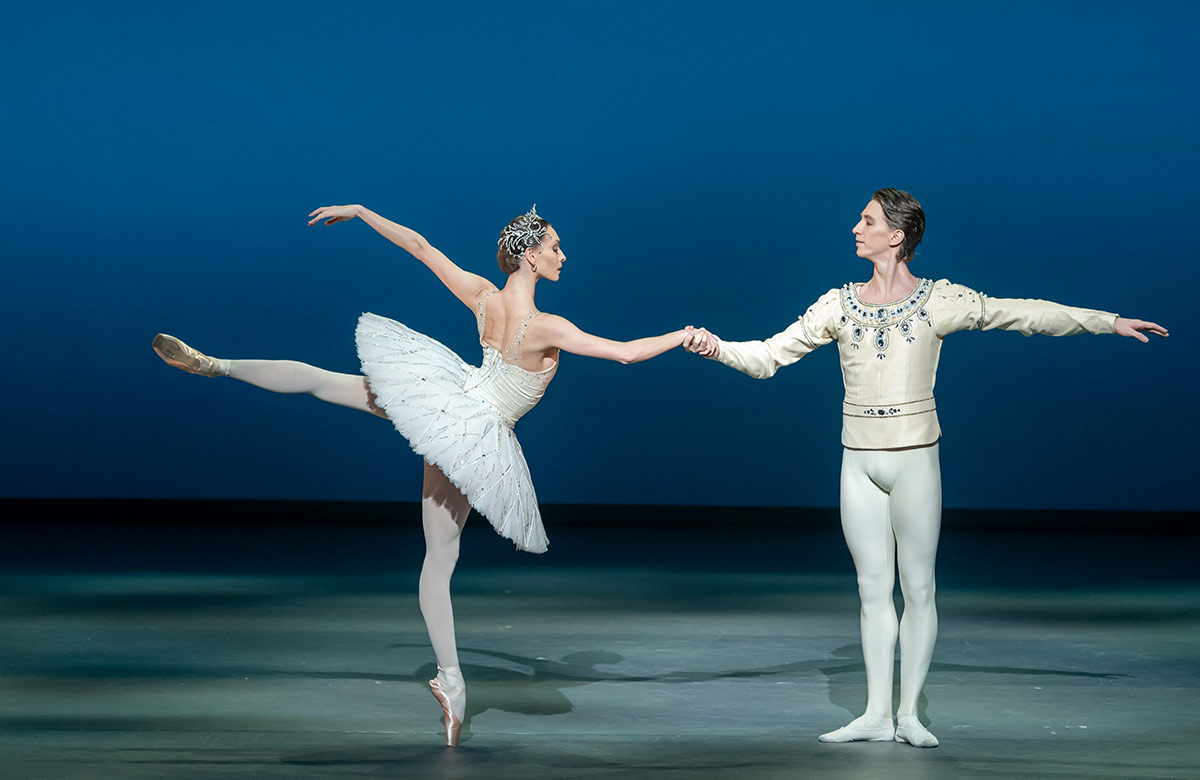 Kenneth MacMillan: Triple bill – Danses Concertantes