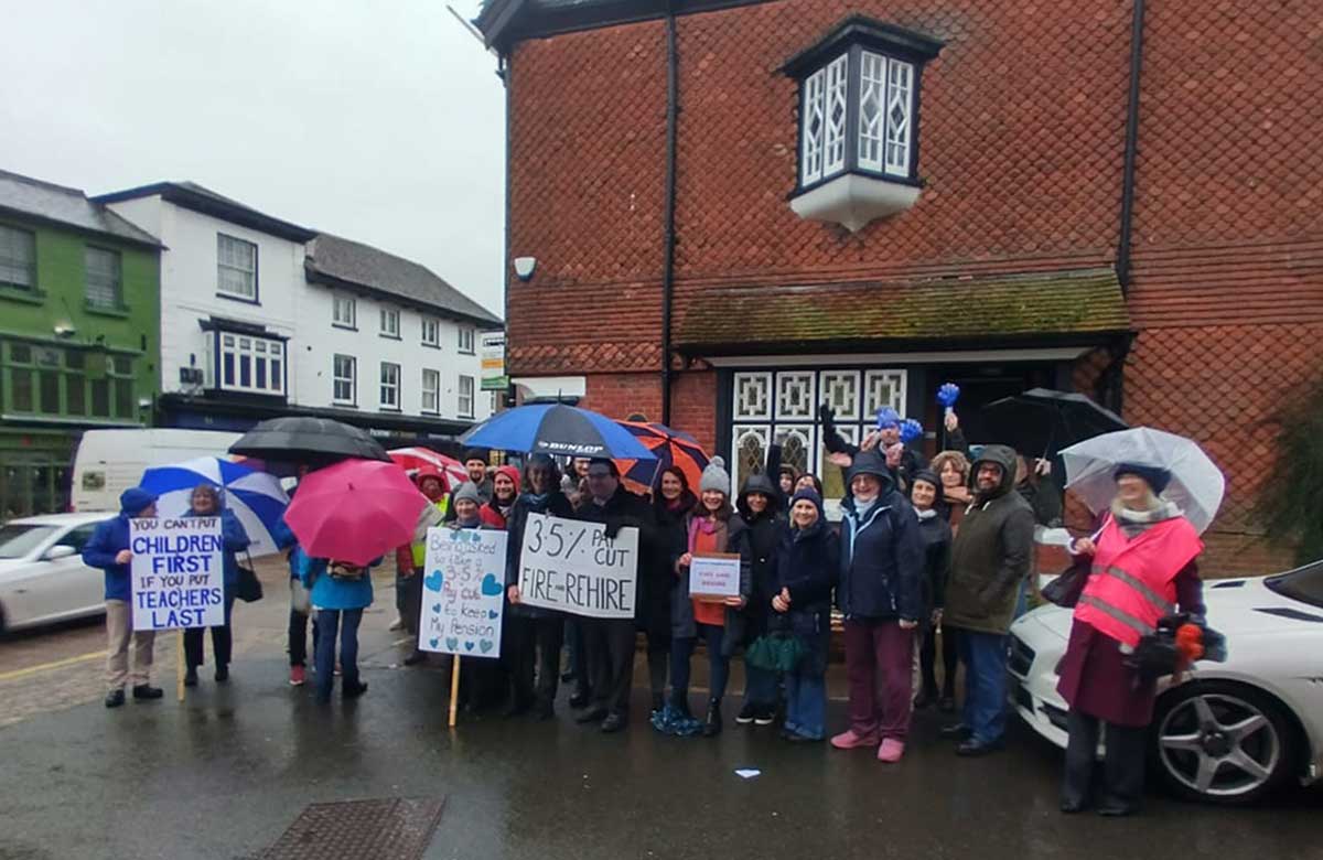 Tring Park drama school teachers strike in dispute over pensions
