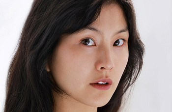 Esther Ming Li wins New Earth Theatre's student bursary