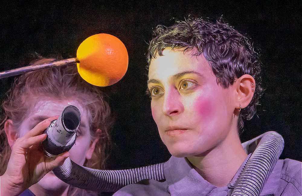 Naran Ja by azza-har (the theatre company styles its name in lower case) to be performed at London's Theatre Deli as part of Voila! Festival 2024 Naran Ja by azza-har (the theatre company styles its name in lower case) to be performed at London's Theatre Deli as part of Voila! Festival 2024