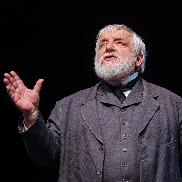 Simon Russell Beale