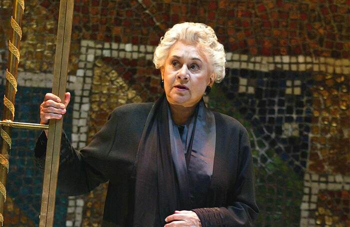 Joan Plowright in Absolutely! (Perhaps) at Wyndham's Theatre, London (2003). Photo: Tristram Kenton