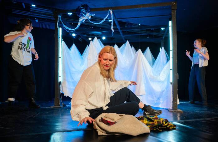 Betty Valencia, Laura Harvey and Alice Glass in Ivor at &Ograve;ran M&oacute;r, Glasgow. Photo: Tommy Ga-Ken Wan