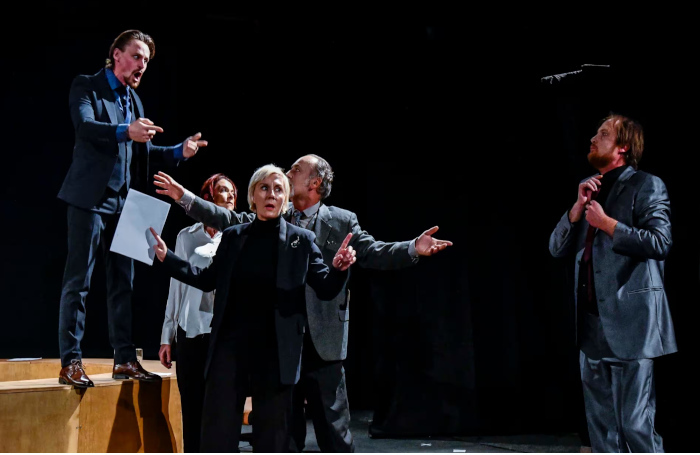 The cast of Negotiating Peace at Oslo International Theatre Festival. Photo: Atdhe Mulla