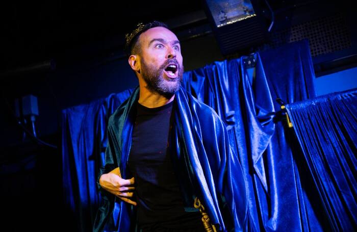 Lawrence Boothman in Mistero Buffo at &Ograve;ran M&oacute;r, Glasgow. Photo: Tommy Ga-Ken Wan