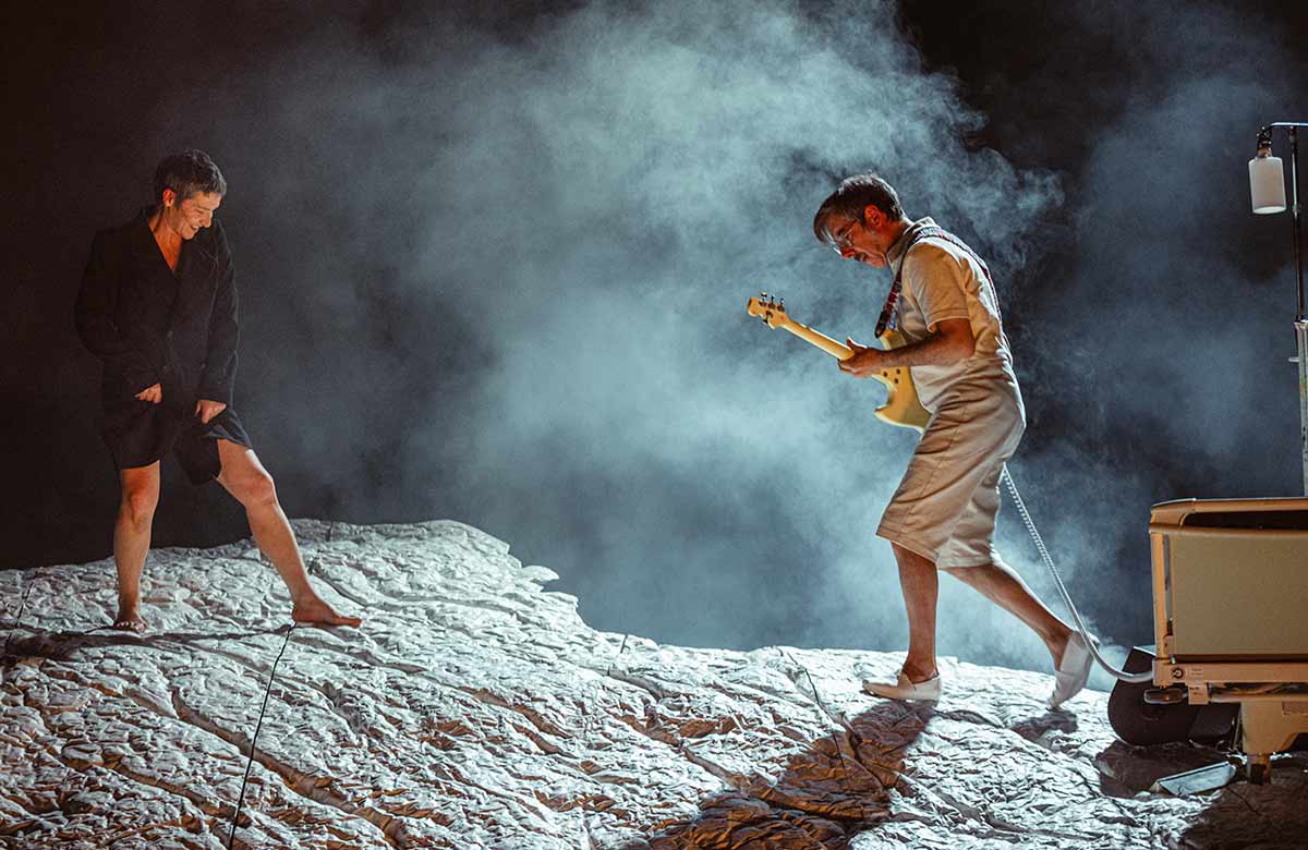 No Yogurt for the Dead at the Akademietheater, Vienna. Photo: Michiel Devijver