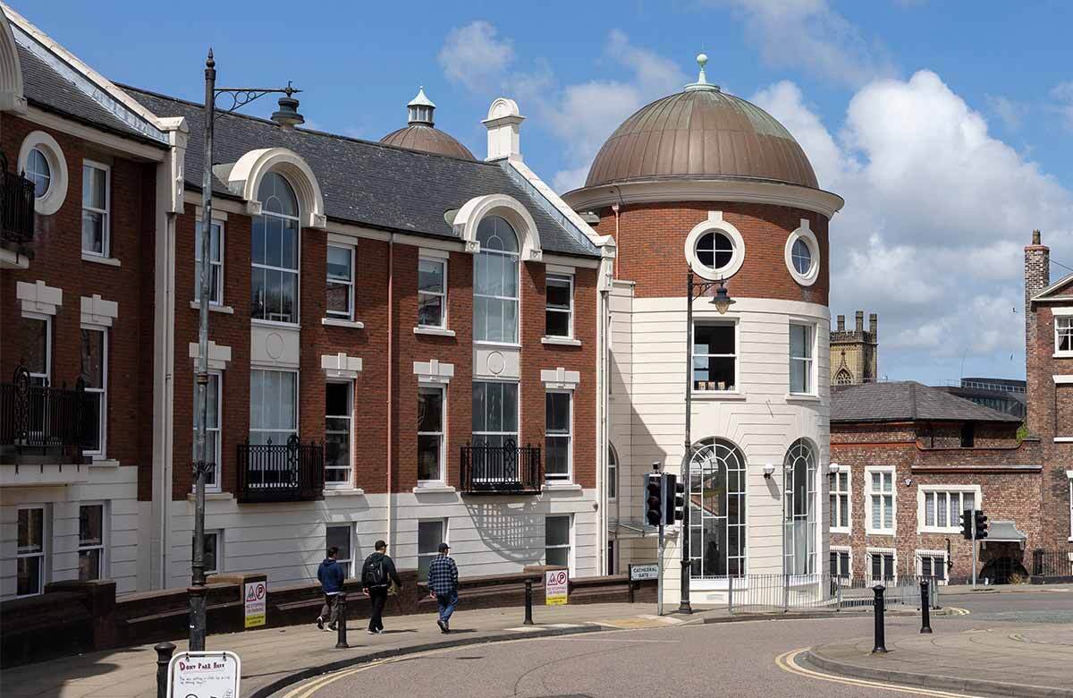 LIPA School. Photo: Shutterstock LIPA School. Photo: Shutterstock