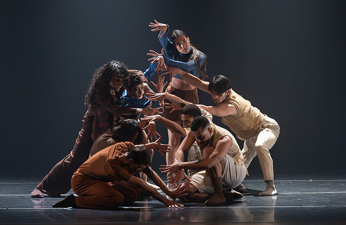 The cast of S&atilde;o Jos&eacute; dos Campos Dance Company in Samba & Love at Assembly @ Dance Base, Edinburgh. Photo: Paullo Amarall