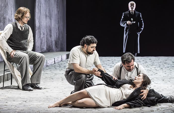 Markus Suihkonen, Aksel Daveyan, Andrés Agudelo, Aida Pascu and Christopher Lemmings in La Bohème at Glyndebourne. Photo: Marc Brenner Markus Suihkonen, Aksel Daveyan, Andrés Agudelo, Aida Pascu and Christopher Lemmings in La Bohème at Glyndebourne. Photo: Marc Brenner