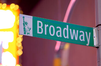 Broadway actors reach deal to stave off strike action