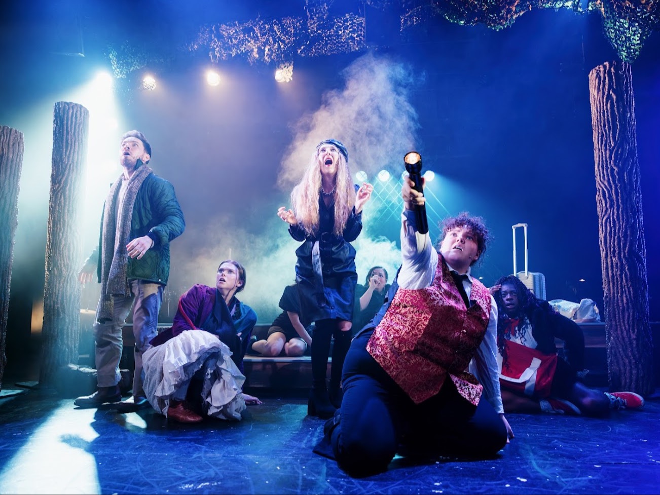 crop LAMDA IntoTheWoods(cast 2) (c)Alex Brenner 12 4090 ARW dx s