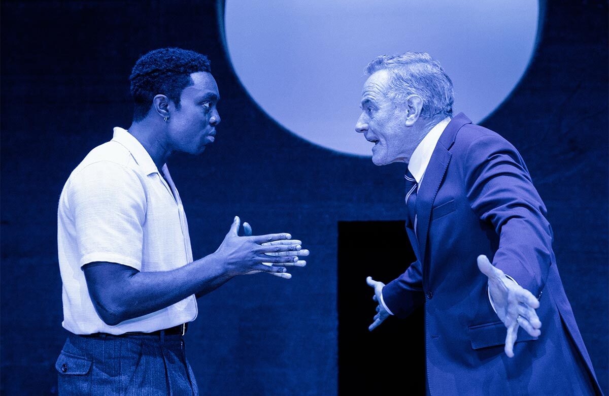 Paapa Essiedu and Bryan Cranston in All My Sons at Wyndham's Theatre, London. Photo: Jan Versweyveld Paapa Essiedu and Bryan Cranston in All My Sons at Wyndham's Theatre, London. Photo: Jan Versweyveld