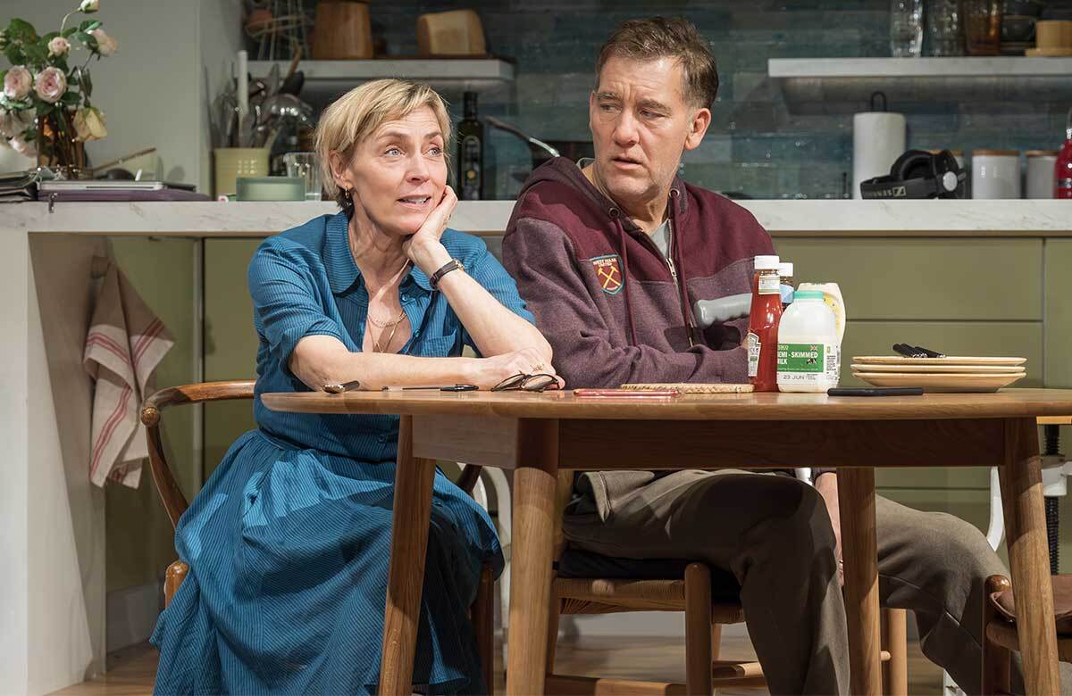 Saskia Reeves and Clive Owen in End at the Dorfman Theatre, National Theatre, London. Photo: Marc Brenner